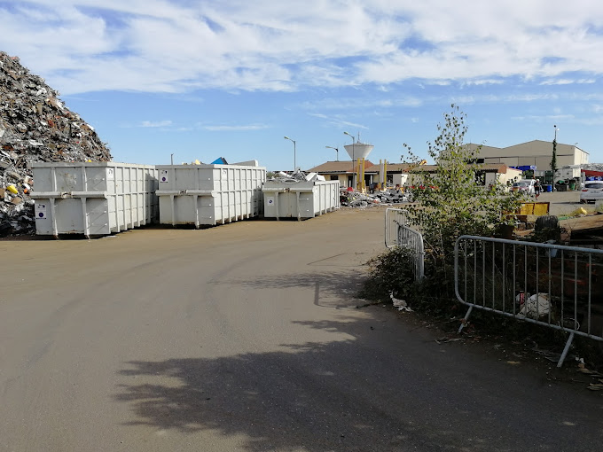 Aperçu des activités de la casse automobile BARBAZANGES TRI OUEST située à CHATEAUBRIANT (44110)